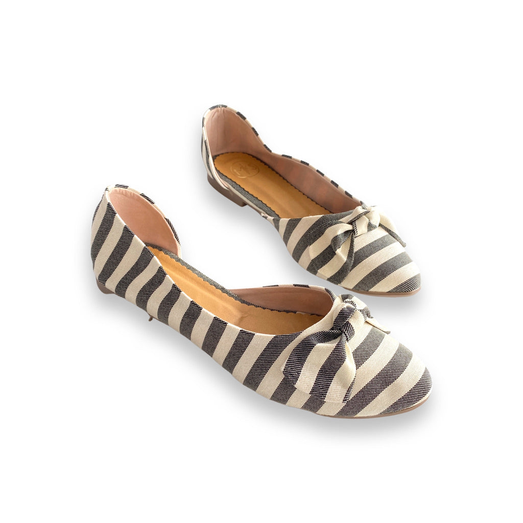 Must Be Love Flats-Enriko-Timber Brooke Boutique, Online Women's Fashion Boutique in Amarillo, Texas