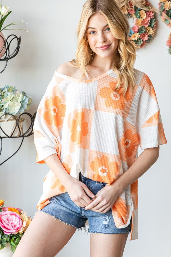 HOPELY Contrast Checkered Floral V-Neck T-Shirt-Timber Brooke Boutique, Online Women's Fashion Boutique in Amarillo, Texas