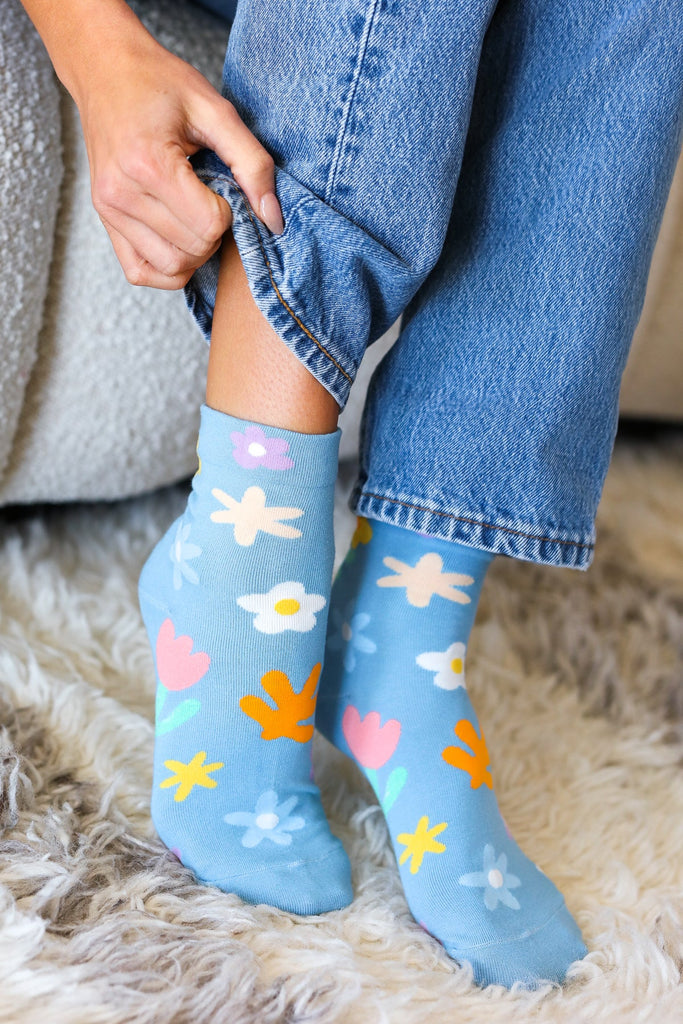Sky Floral Ankle Socks-Timber Brooke Boutique, Online Women's Fashion Boutique in Amarillo, Texas