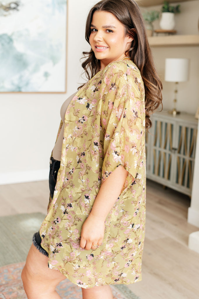 Go Anywhere Floral Kimono-Layers-Timber Brooke Boutique, Online Women's Fashion Boutique in Amarillo, Texas
