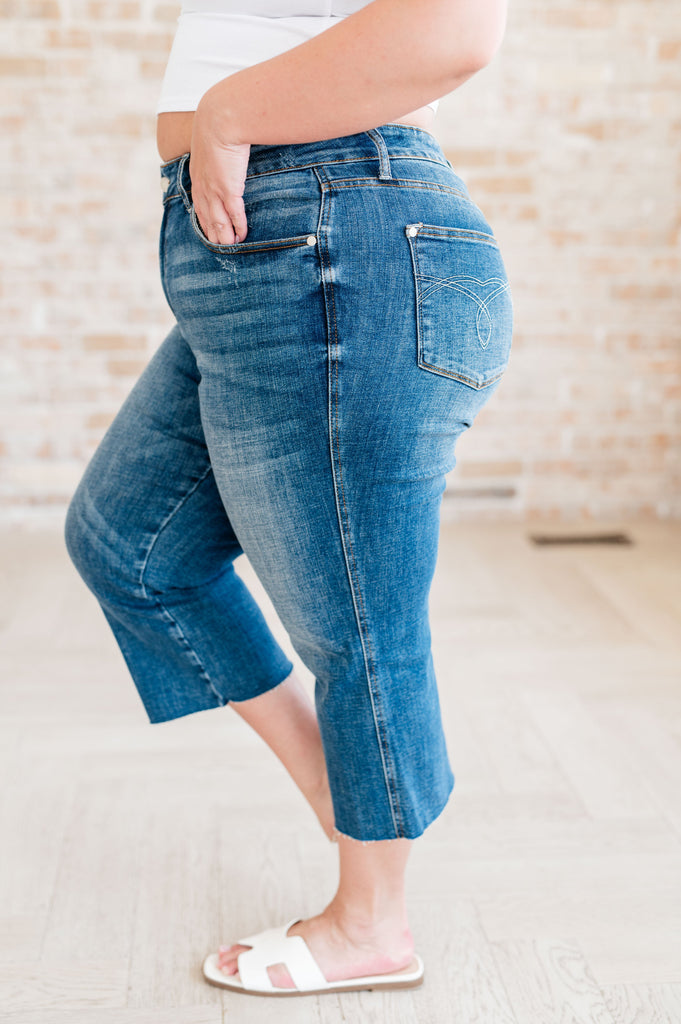 Hayes High Rise Wide Leg Crop Jeans-Denim-Timber Brooke Boutique, Online Women's Fashion Boutique in Amarillo, Texas