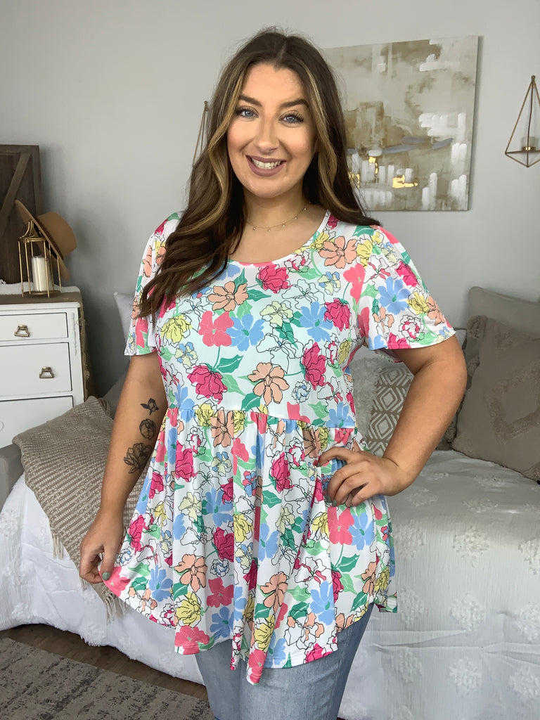 PREORDER! Fun Floral Scoop Neck Top-Short Sleeve Top-Timber Brooke Boutique, Online Women's Fashion Boutique in Amarillo, Texas
