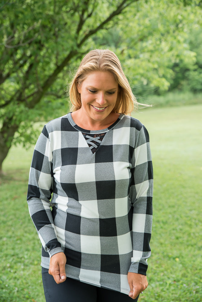 Checkmate Top in White-Your Fashion Wholesale-Timber Brooke Boutique, Online Women's Fashion Boutique in Amarillo, Texas