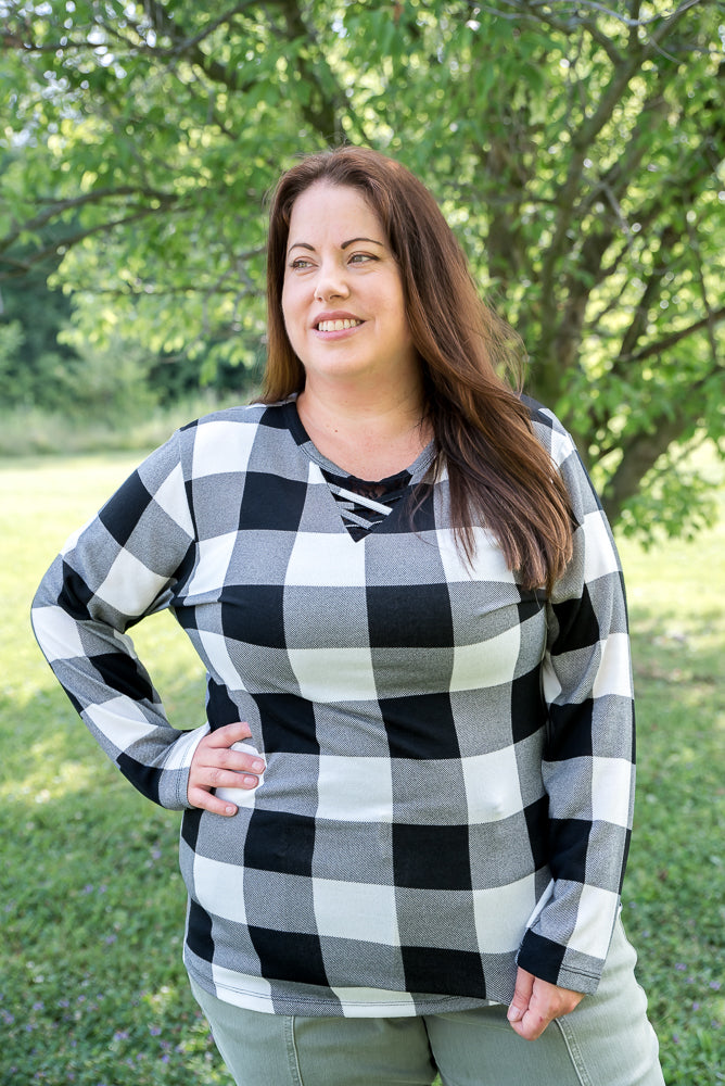 Checkmate Top in White-Your Fashion Wholesale-Timber Brooke Boutique, Online Women's Fashion Boutique in Amarillo, Texas