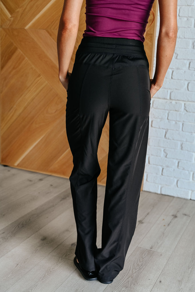 Runner's High Drawstring Joggers in Black-Athleisure-Timber Brooke Boutique, Online Women's Fashion Boutique in Amarillo, Texas