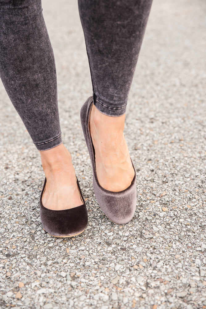 Lookin' Fine Velvet Flats-H2K-Timber Brooke Boutique, Online Women's Fashion Boutique in Amarillo, Texas