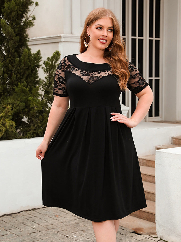 Plus Size Ruched Round Neck Short Sleeve Dress-Timber Brooke Boutique, Online Women's Fashion Boutique in Amarillo, Texas