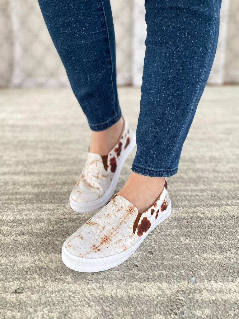 Stylin' Sneakers in Rusted White-MS-Everglades-Timber Brooke Boutique, Online Women's Fashion Boutique in Amarillo, Texas