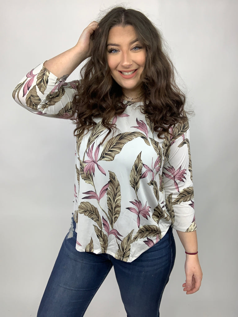 Feminine Beauty Top-Short Sleeve Top-Timber Brooke Boutique, Online Women's Fashion Boutique in Amarillo, Texas