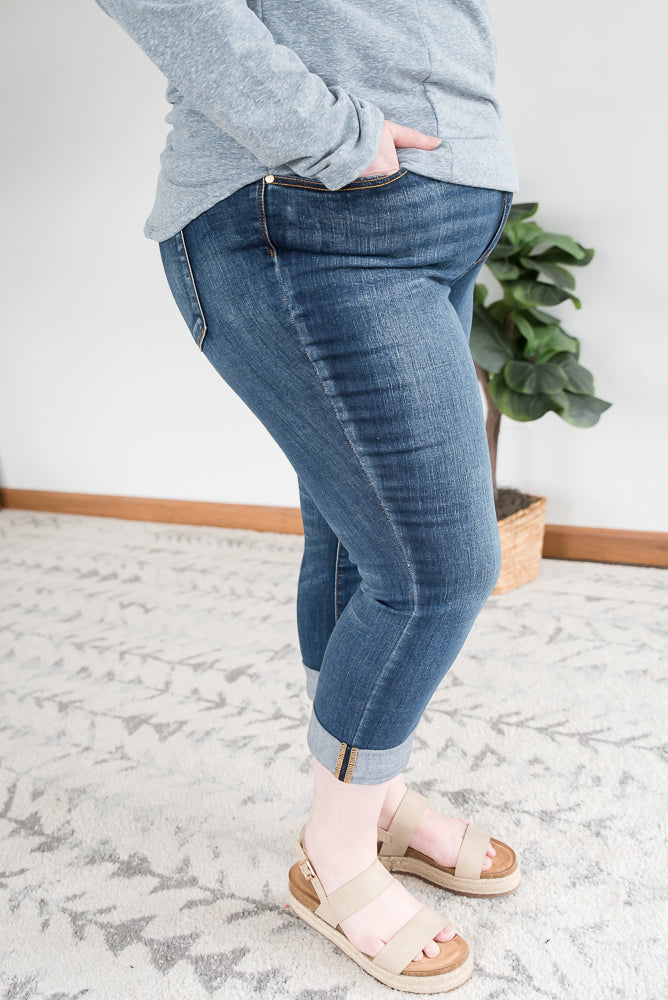 Make a Move Judy Blue Capris-Judy Blue-Timber Brooke Boutique, Online Women's Fashion Boutique in Amarillo, Texas