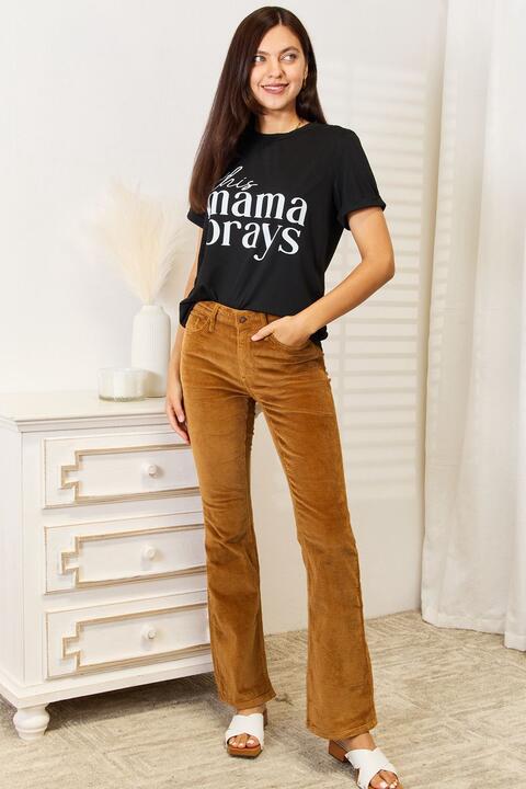 Simply Love THIS MAMA PRAYS Graphic T-Shirt-Timber Brooke Boutique, Online Women's Fashion Boutique in Amarillo, Texas